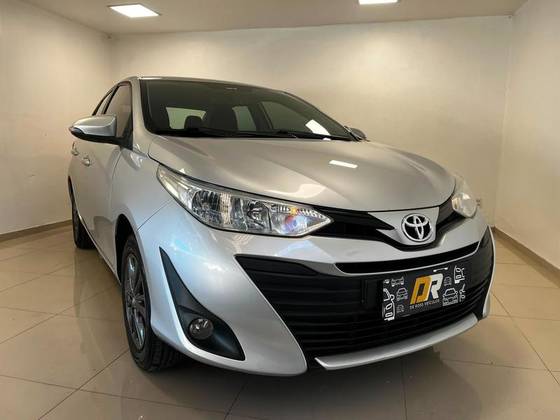 TOYOTA YARIS 1.5 16V FLEX X WAY MULTIDRIVE TOYOTA YARIS 1.5 16V FLEX X WAY MULTIDRIVE